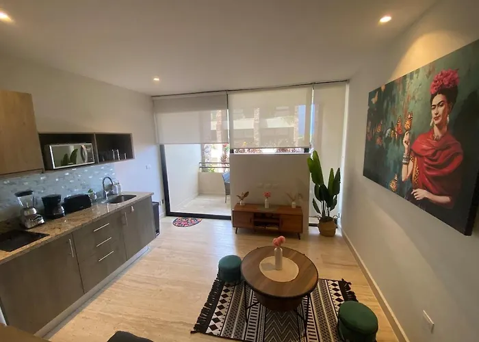 Luxury Rooftop,pool,gym,wifi,close To Apartamento